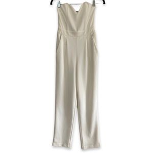 EXPRESS STRAPLESS SWEETHEART JUMPSUIT 🔥. Item# 0041